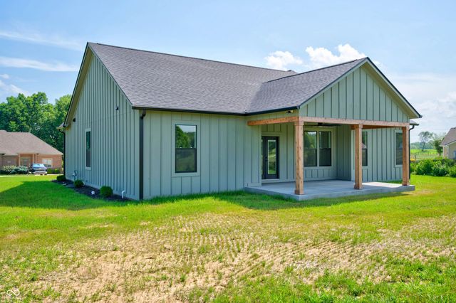 9036 E Gayle Drive, Morgantown, IN 46160