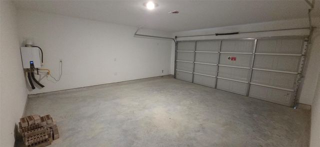 331 Ice Shore Trail, Dayton, TX 77535