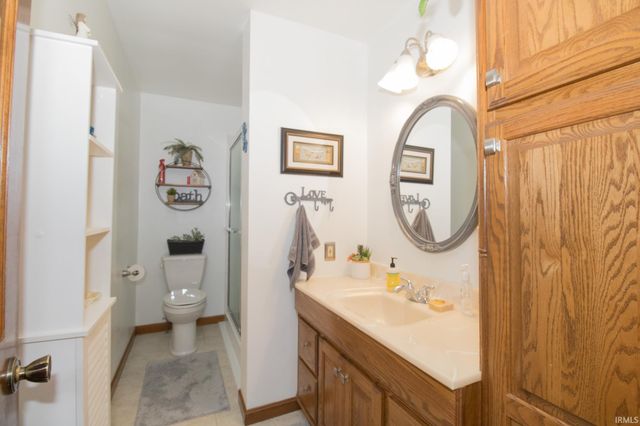 6109 HOGUE Road, Evansville, IN 47712