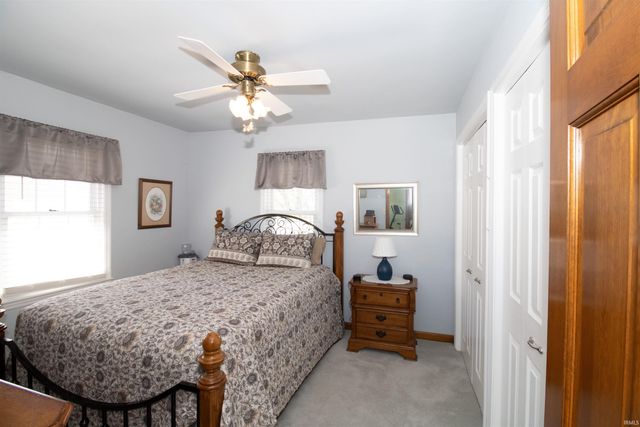 6109 HOGUE Road, Evansville, IN 47712