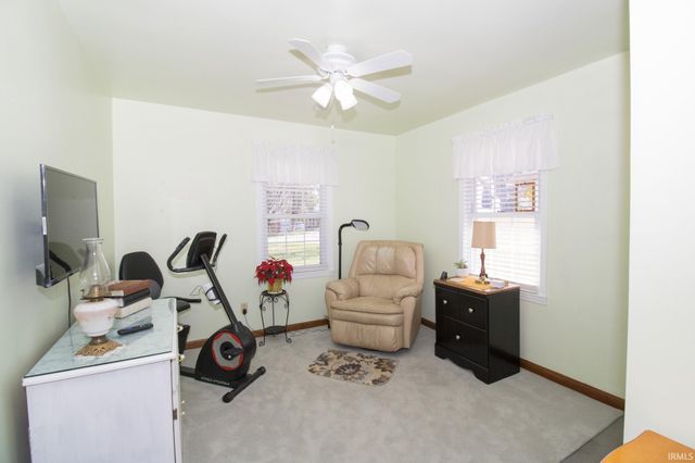 6109 HOGUE Road, Evansville, IN 47712