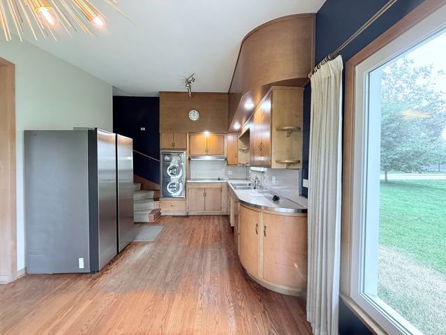 34 S RIVER Street, South Elgin, IL 60177