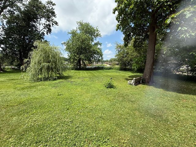 34 S RIVER Street, South Elgin, IL 60177
