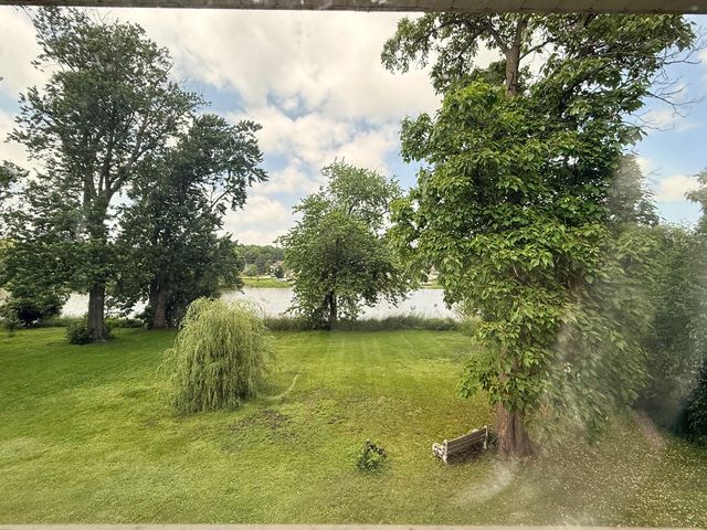 34 S RIVER Street, South Elgin, IL 60177