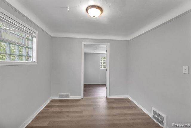 12710 Kelly Road, Detroit, MI 48224