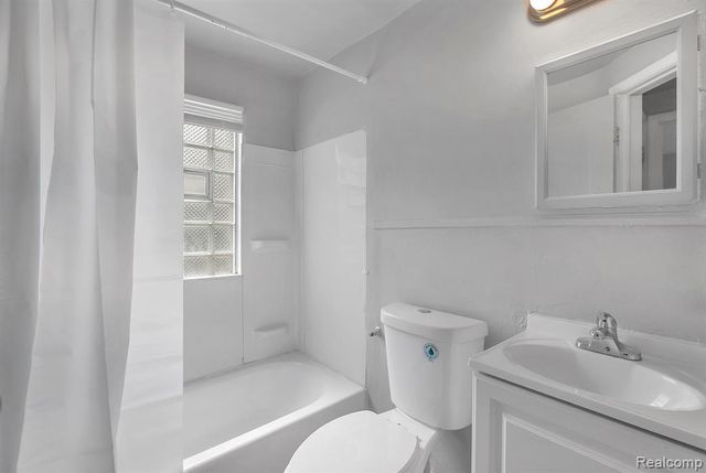 12710 Kelly Road, Detroit, MI 48224