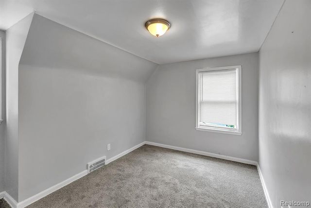 12710 Kelly Road, Detroit, MI 48224