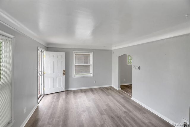 12710 Kelly Road, Detroit, MI 48224