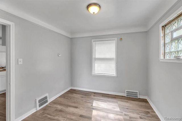 12710 Kelly Road, Detroit, MI 48224