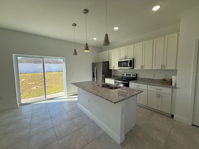 6142 SW 154TH PLACE ROAD, Ocala, FL 34473