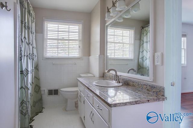 100 Westbury Drive SW, Huntsville, AL 35802