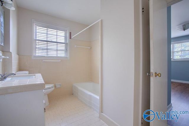 100 Westbury Drive SW, Huntsville, AL 35802