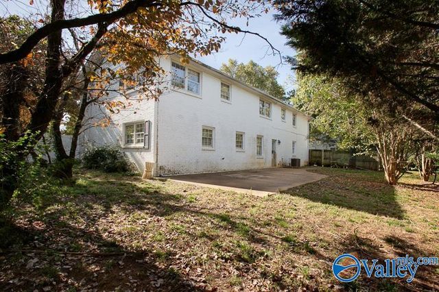 100 Westbury Drive SW, Huntsville, AL 35802