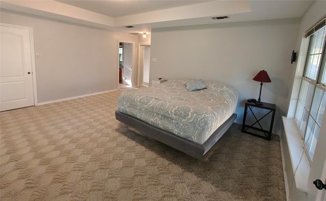 5210 Cliff Haven Drive, Dallas, TX 75236