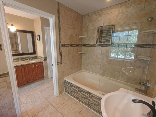 5210 Cliff Haven Drive, Dallas, TX 75236