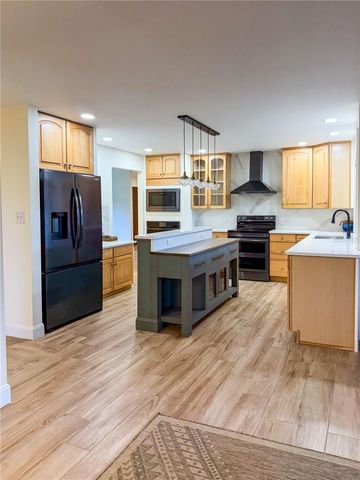 1315 JUNIPER CIRCLE, Plant City, FL 33563