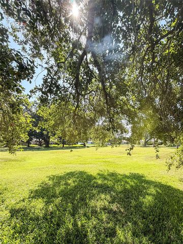 1315 JUNIPER CIRCLE, Plant City, FL 33563