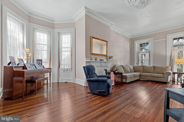 122 SUMAC ST, Philadelphia, PA 19128