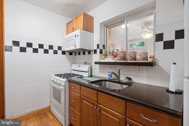 122 SUMAC ST, Philadelphia, PA 19128