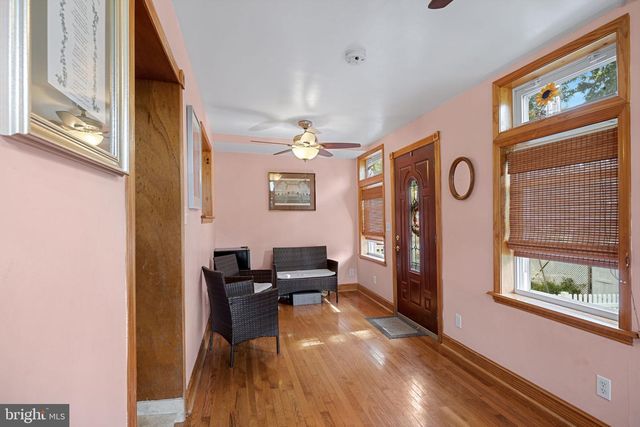 122 SUMAC ST, Philadelphia, PA 19128
