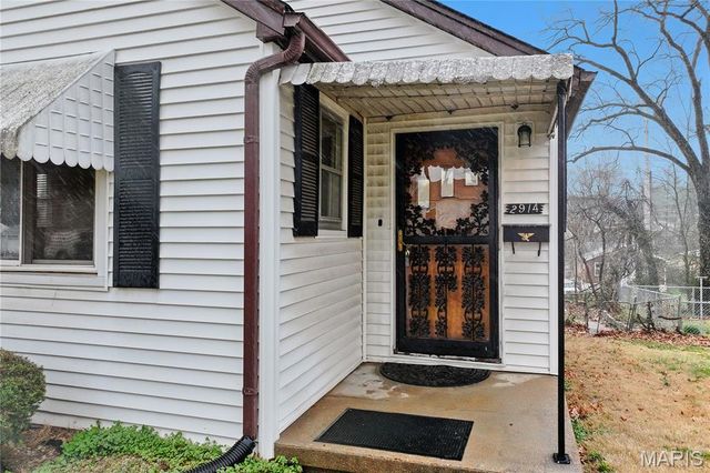 2914 Lyndhurst Avenue, St Louis, MO 63121