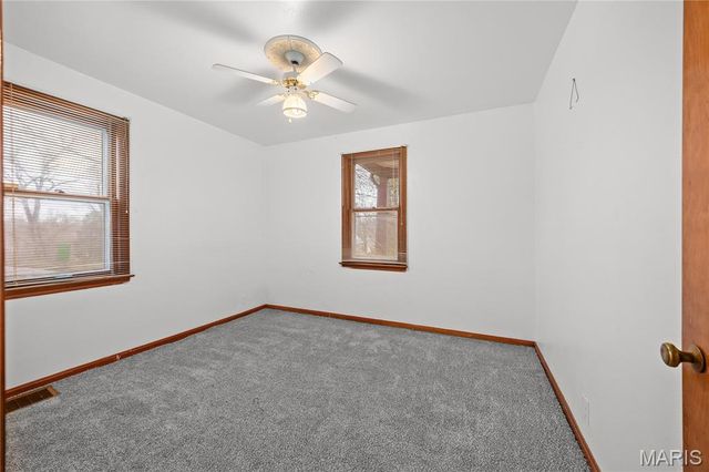 2914 Lyndhurst Avenue, St Louis, MO 63121