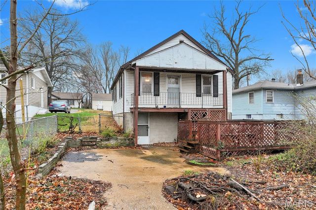 2914 Lyndhurst Avenue, St Louis, MO 63121