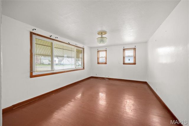 2914 Lyndhurst Avenue, St Louis, MO 63121