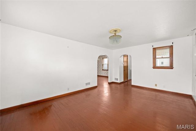 2914 Lyndhurst Avenue, St Louis, MO 63121