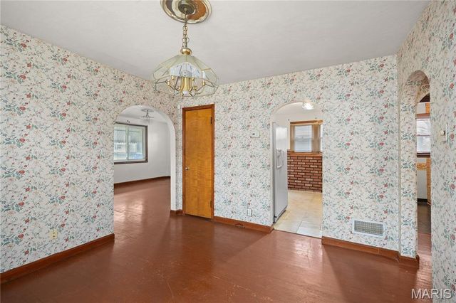 2914 Lyndhurst Avenue, St Louis, MO 63121