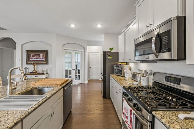 207 Hempstead Ct, Gallatin, TN 37066