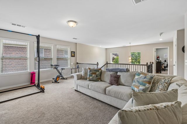 207 Hempstead Ct, Gallatin, TN 37066