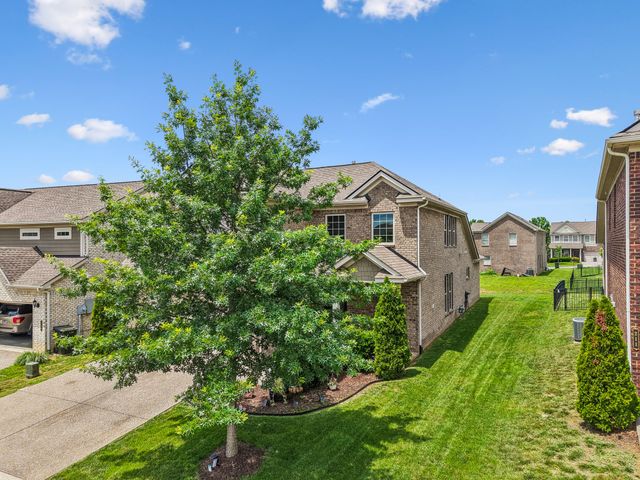 207 Hempstead Ct, Gallatin, TN 37066