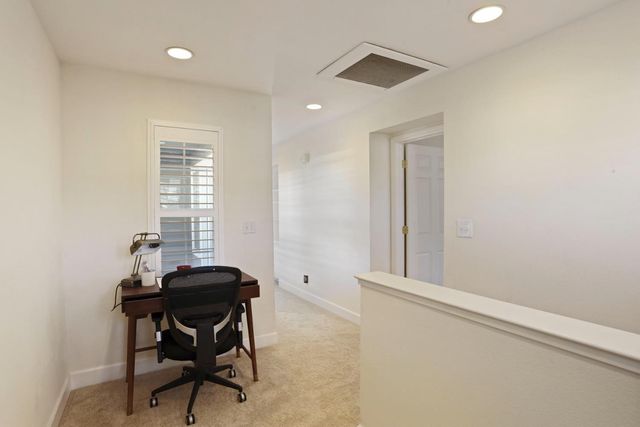 2736 Daisy Ln, Tracy, CA 95377