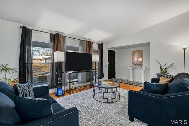 3560 Tremont Drive, Florissant, MO 63033