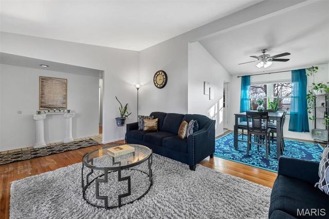 3560 Tremont Drive, Florissant, MO 63033