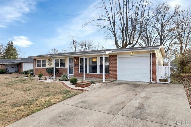 3560 Tremont Drive, Florissant, MO 63033