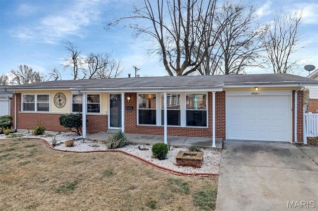 3560 Tremont Drive, Florissant, MO 63033