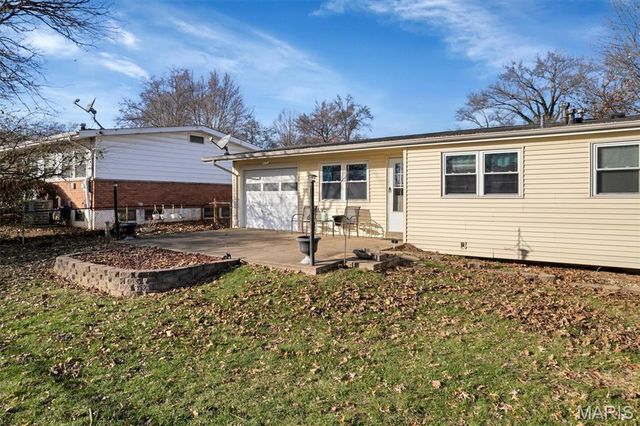 3560 Tremont Drive, Florissant, MO 63033