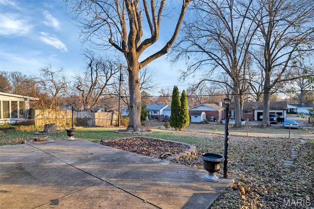 3560 Tremont Drive, Florissant, MO 63033