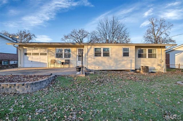 3560 Tremont Drive, Florissant, MO 63033