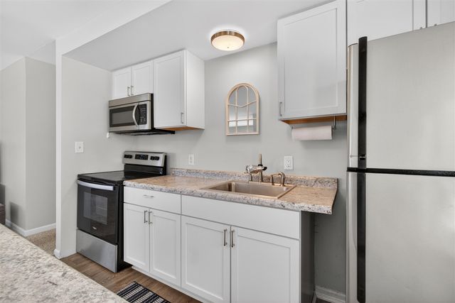 10674 Wesch Road, Brooklyn, MI 49230