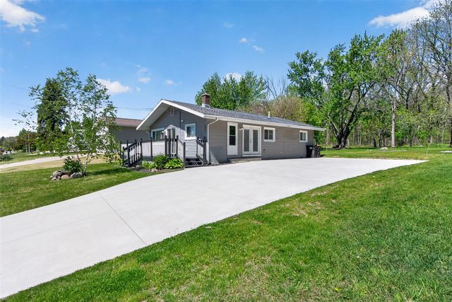 10674 Wesch Road, Brooklyn, MI 49230