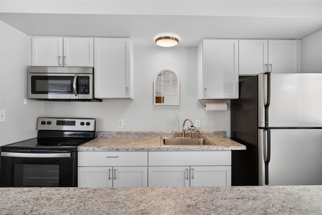 10674 Wesch Road, Brooklyn, MI 49230