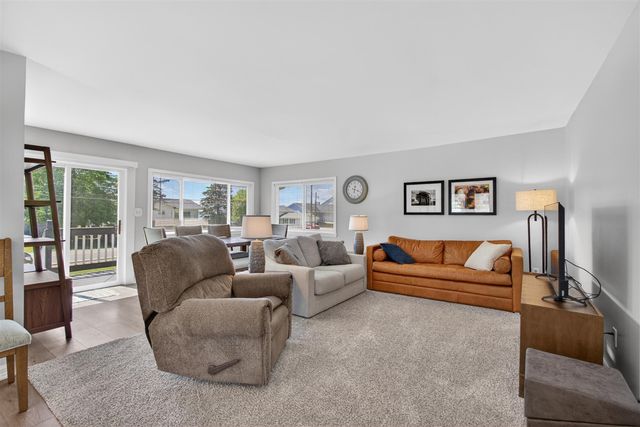 10674 Wesch Road, Brooklyn, MI 49230