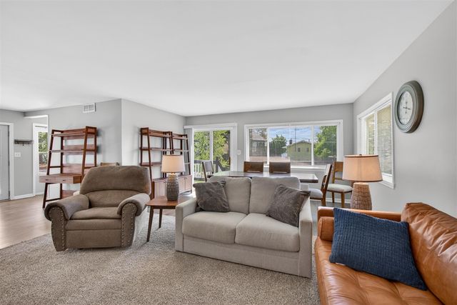 10674 Wesch Road, Brooklyn, MI 49230