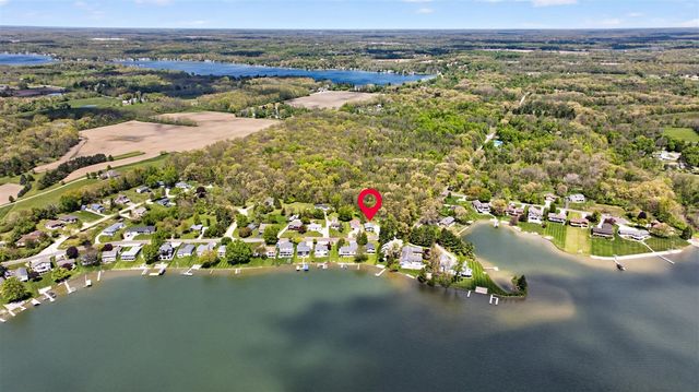 10674 Wesch Road, Brooklyn, MI 49230