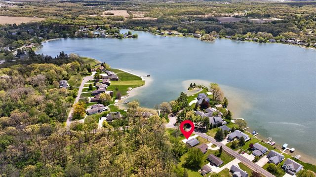 10674 Wesch Road, Brooklyn, MI 49230