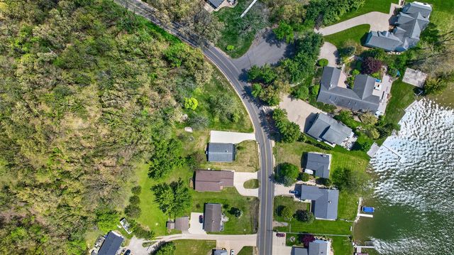 10674 Wesch Road, Brooklyn, MI 49230
