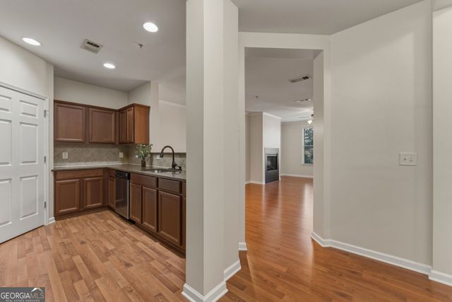 4805 W Village Way SE UNIT, Smyrna, GA 30080